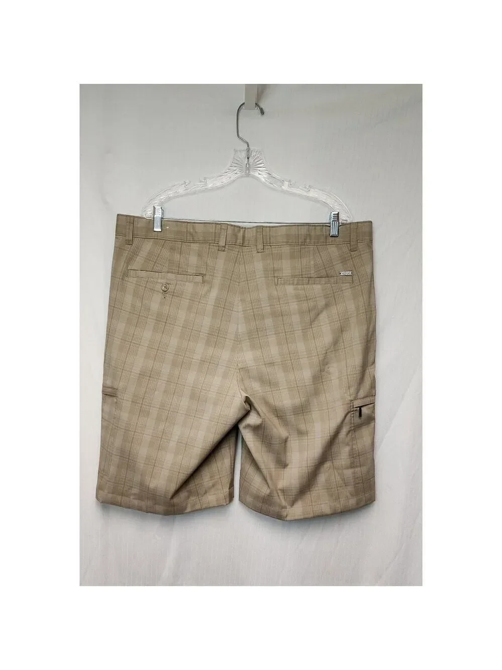 Greg Norman Men's Tasso Elba Tech Plaid Golf Shorts Size 38 Color Tan